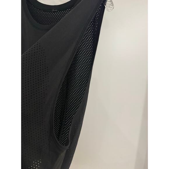 Lululemon Breeze By Muscle Tank – Black – Size Large - Picture 6 of 7